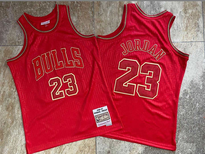 Bulls 23 Michael Jordan Red 1996-97 Hardwood Classics Jersey Mixiu,We sell and wholesale Bulls 23 Michael Jordan Red 1996-97 Hardwood Classics Jersey Mixiu on line form chian!